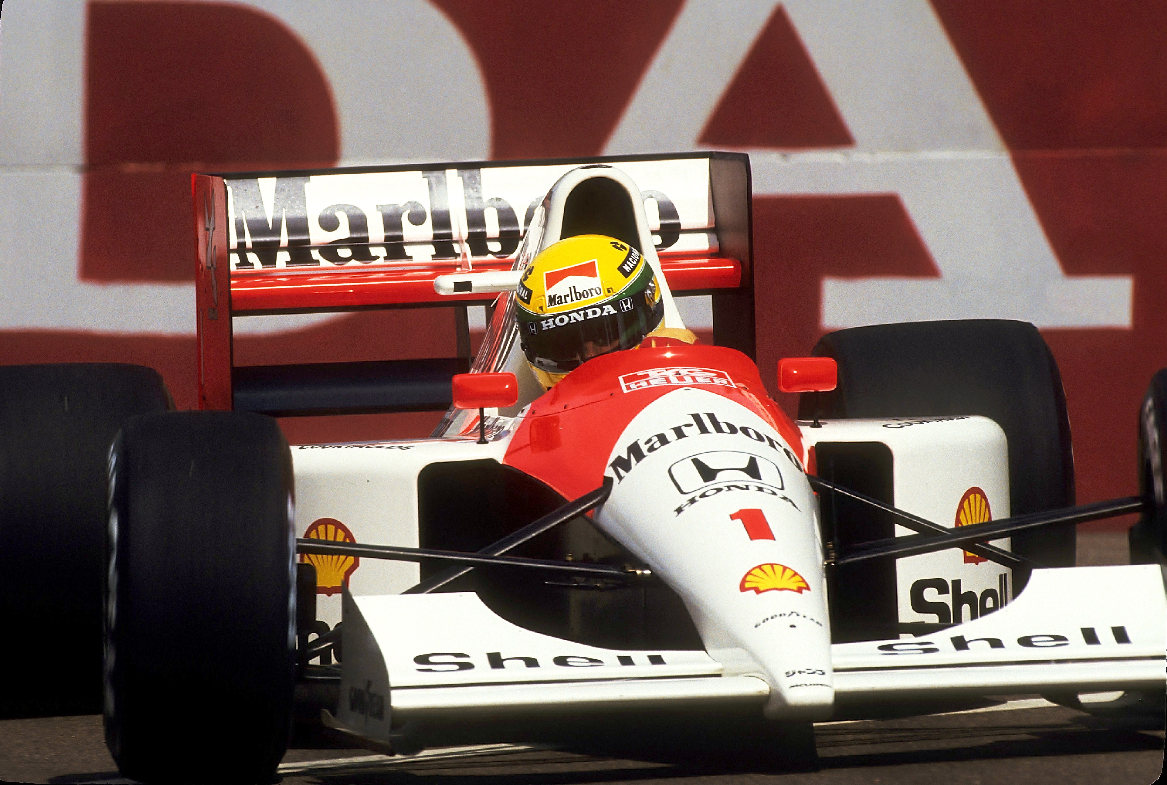 Ayrton_Senna_McLaren_MP4-6_1991_United_States.jpg
